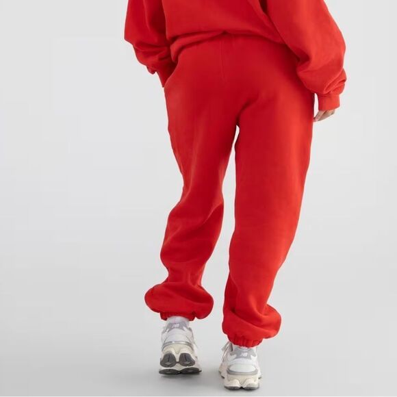 Comfort Minimalist Sweatpants Crimson S NWT IN PACKAGE - Picture 4 of 11
